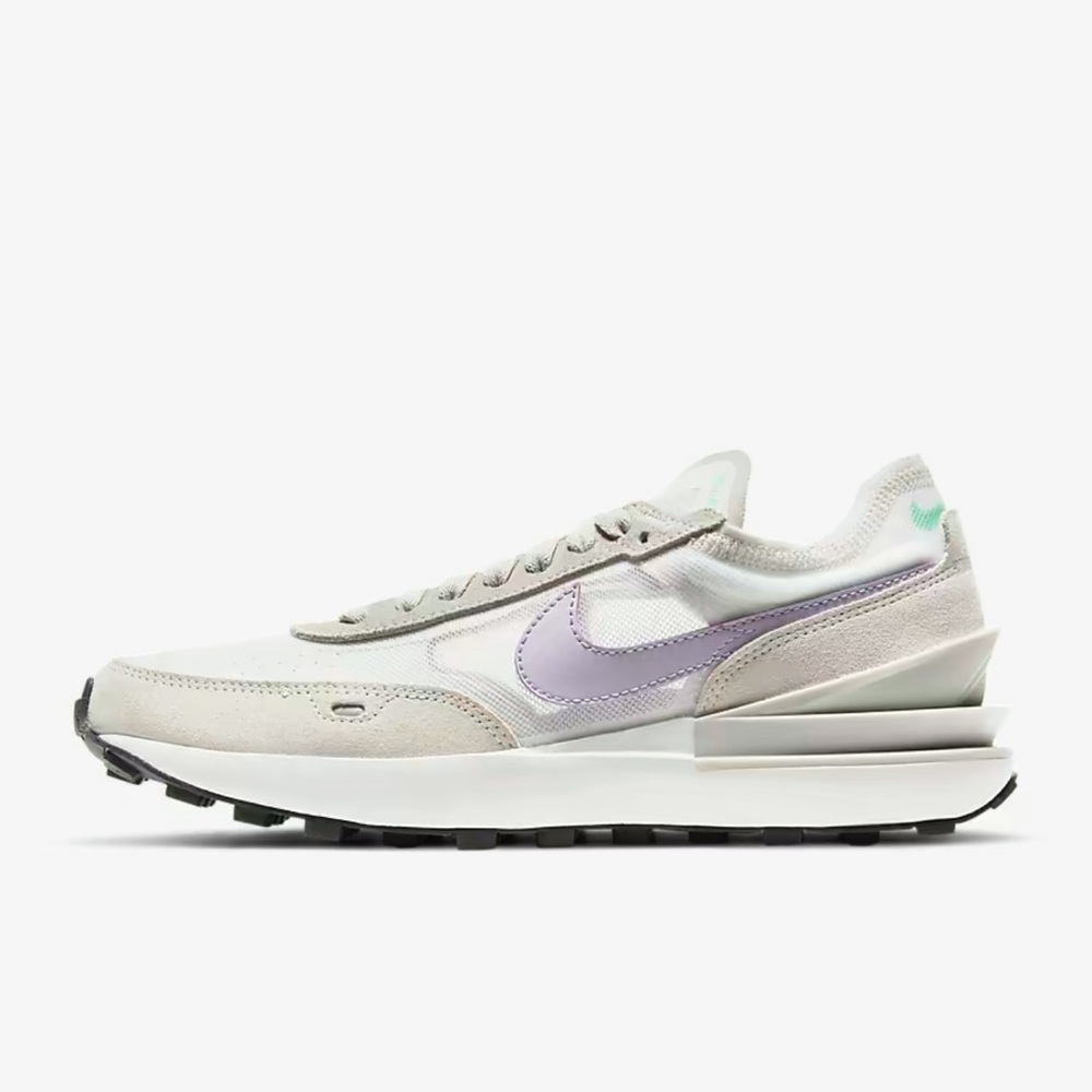Nike waffle one